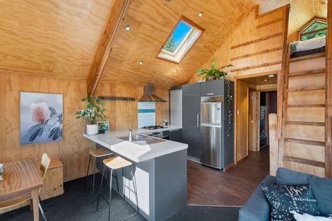 Photo of property in 37 Flinders Road, Heathcote Valley, Christchurch, 8022