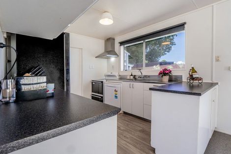 Photo of property in 48 Sole Avenue, Bell Block, New Plymouth, 4312