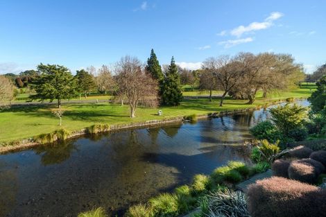 Photo of property in 17a Montgomery Terrace, Hokowhitu, Palmerston North, 4410