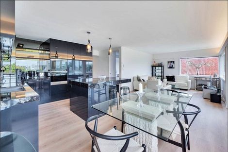 Photo of property in 6/10 Tagalad Road, Mission Bay, Auckland, 1071
