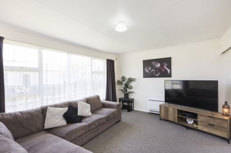 Photo of property in 17 Abraham Crescent, Milson, Palmerston North, 4414