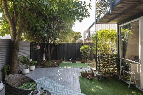 Photo of property in 3/27 Packe Street, Edgeware, Christchurch, 8013