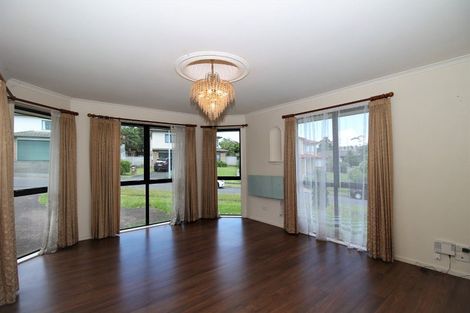 Photo of property in 39 Black Teal Close, Unsworth Heights, Auckland, 0632