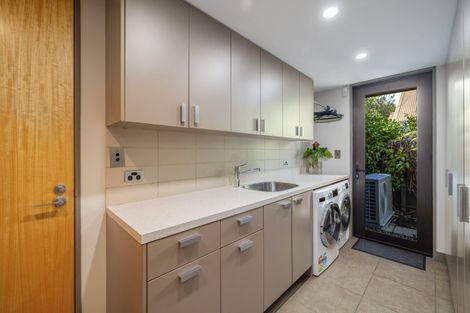 Photo of property in 69 Hartley Avenue, Strowan, Christchurch, 8052