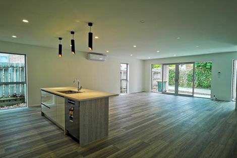 Photo of property in 25a Lillian Place, Orewa, 0931