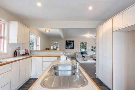 Photo of property in 147 Wairakei Road, Bryndwr, Christchurch, 8053