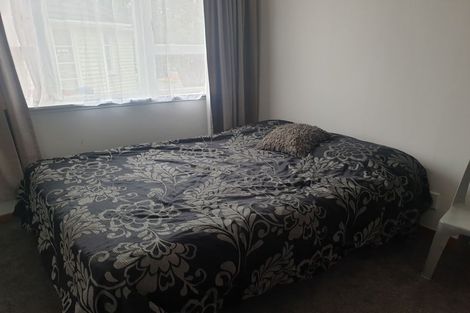 Photo of property in 6a Matahourua Crescent, Cannons Creek, Porirua, 5024