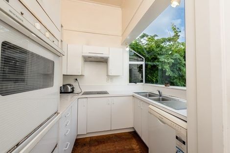 Photo of property in 84 Kilbirnie Crescent, Kilbirnie, Wellington, 6022