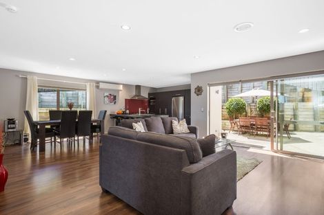 Photo of property in 33 Kahurangi Heights, Aotea, Porirua, 5024