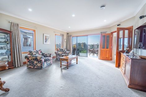 Photo of property in 18 Kitchener Square, Highfield, Timaru, 7910
