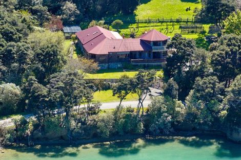 Photo of property in 5078 Kenepuru Road, Ohauparuparu Bay, Picton, 7282