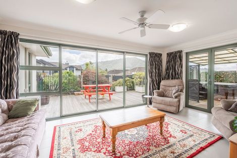 Photo of property in 18 Hamon Place, Pukehangi, Rotorua, 3015