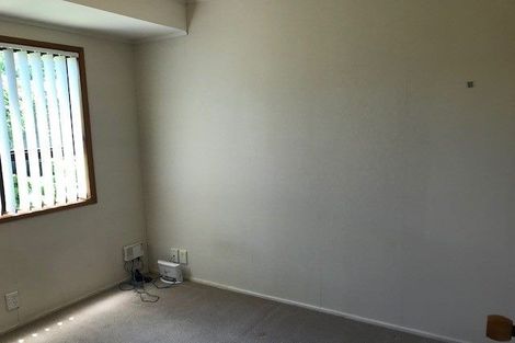 Photo of property in 2/13 Citation Way, Botany Downs, Auckland, 2010