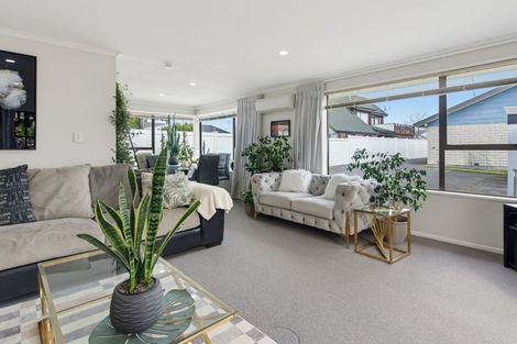 Photo of property in 2/244 Main Road North, Redwood, Christchurch, 8051