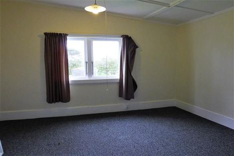 Photo of property in 225 Hanham Road, Kumeu, 0891