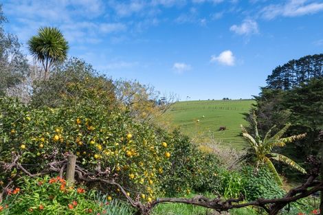 Photo of property in 82 Ross Lane, Kumeu, 0891