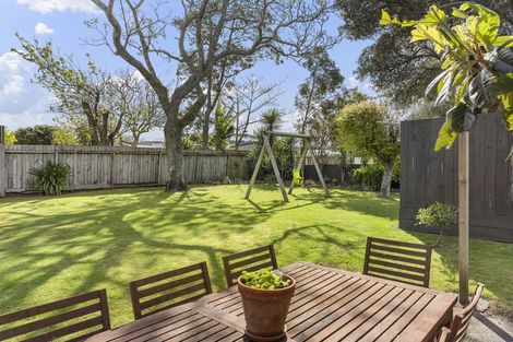 Photo of property in 207 Weka Street, Whangamata, 3620