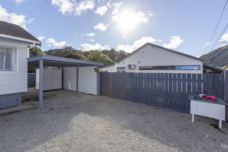 Photo of property in 5 Ruahine Street, Paraparaumu, 5032