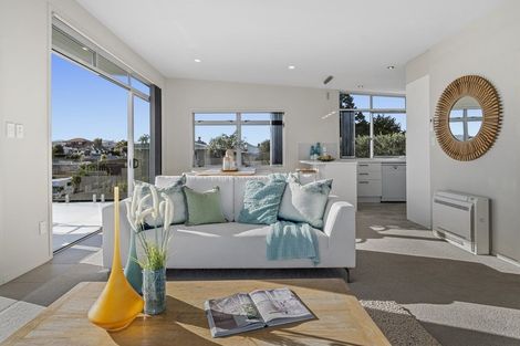 Photo of property in 230a Ngatai Road, Otumoetai, Tauranga, 3110