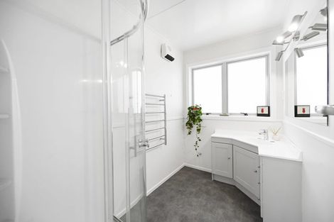 Photo of property in 19 Clematis Avenue, Pukete, Hamilton, 3200