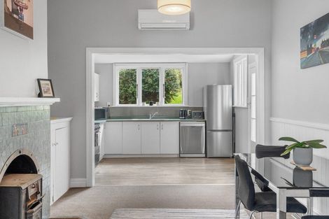 Photo of property in 24 Neidpath Road, Mornington, Dunedin, 9011