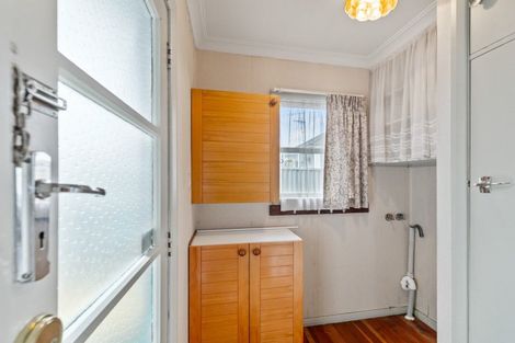 Photo of property in 6 Chester Street, Levin, 5510