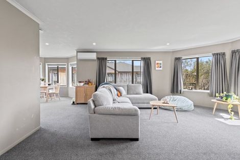 Photo of property in 9 Whitford Place, Rototuna North, Hamilton, 3210