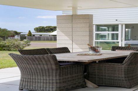 Photo of property in 1 Kennedy Park Drive, Pauanui, Hikuai, 3579