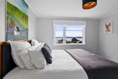 Photo of property in 9 Rona Street, Eastbourne, Lower Hutt, 5013