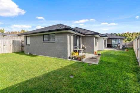 Photo of property in 118 Whakaturou Crescent, Pyes Pa, Tauranga, 3112