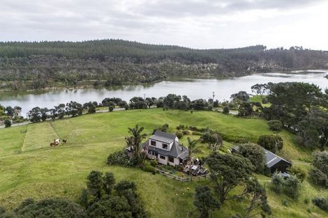 Photo of property in 487 Wilson Road, South Head, Helensville, 0874