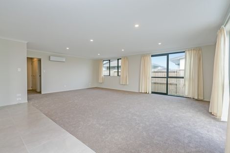 Photo of property in 19 Hugo Way, Papamoa Beach, Papamoa, 3118