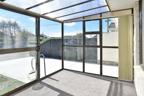 Photo of property in 2/1 Mapledale Place, Halswell, Christchurch, 8025