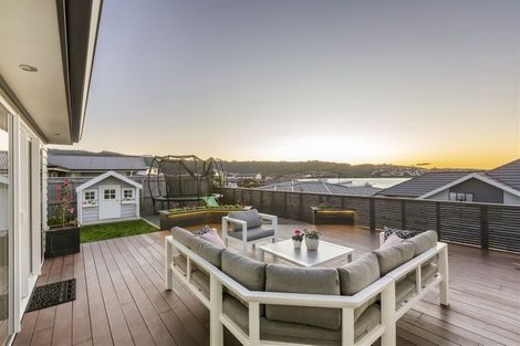 Photo of property in 7 Margaret Shields Avenue, Aotea, Porirua, 5024