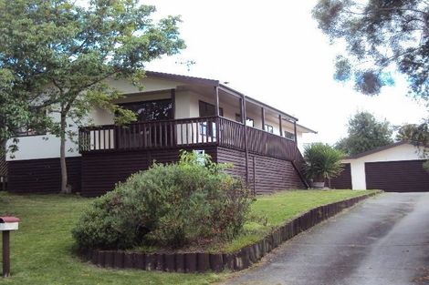 Photo of property in 2 Moreland Avenue, Pukete, Hamilton, 3200