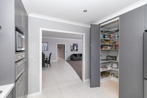 Photo of property in 10 The Dales, Dinsdale, Hamilton, 3204