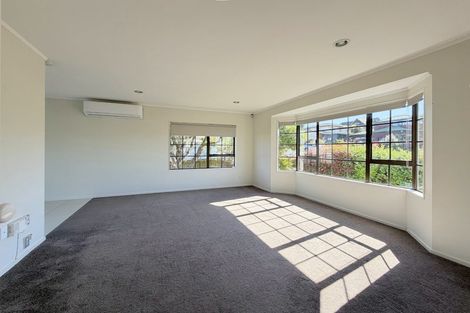 Photo of property in 25 Jay Court, Botany Downs, Auckland, 2010