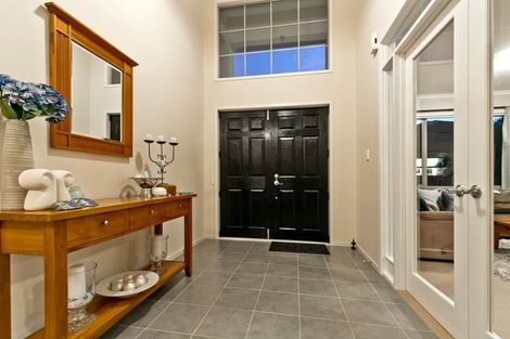 Photo of property in 8 Malin Place, Pinehill, Auckland, 0632