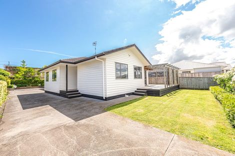 Photo of property in 15 Buckingham Place, Springvale, Whanganui, 4501