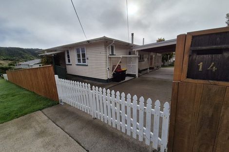 Photo of property in 14 Lincoln Street, Picton, 7220