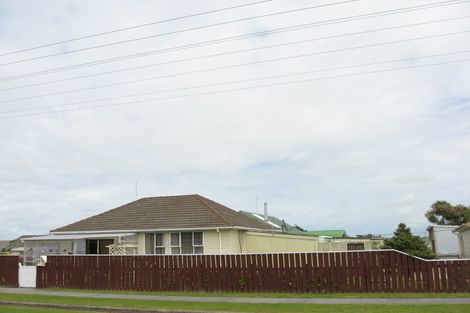 Photo of property in 62 Domett Street, Westport, 7825