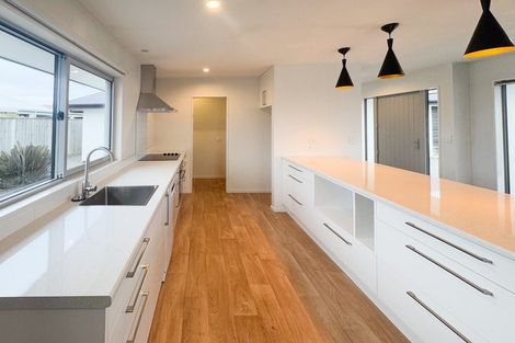 Photo of property in 20 Sequoia Way, Rangiora, 7400