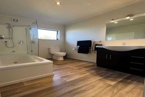 Photo of property in 15 Wharuka Glade, Mangawhai, 0505
