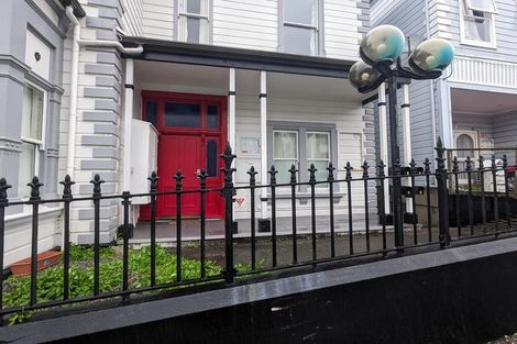 Photo of property in 221a The Terrace, Wellington Central, Wellington, 6011