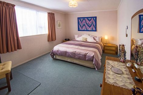 Photo of property in 6 Rewa Place, Lansdowne, Masterton, 5810