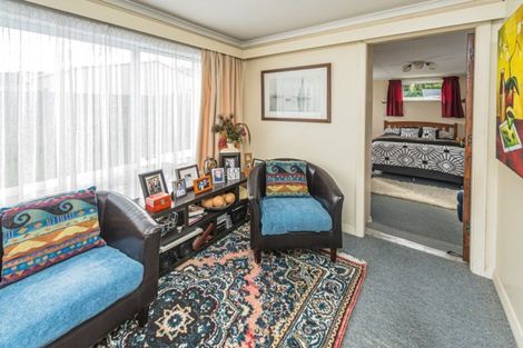 Photo of property in 64 Great North Road, Saint Johns Hill, Whanganui, 4500