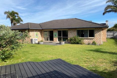 Photo of property in 22 Santa Cruz Drive, Papamoa Beach, Papamoa, 3118