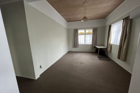 Photo of property in 11 Lawrence Street, Newtown, Wellington, 6021