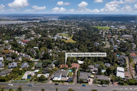 Photo of property in 2/35a Rangatira Road, Beach Haven, Auckland, 0626