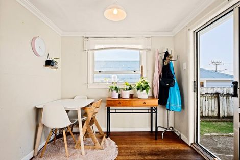 Photo of property in 10 Blagdon Road, Blagdon, New Plymouth, 4310